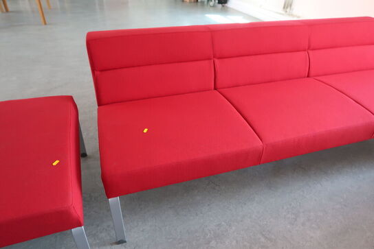 Sofa samt puf KINNARPS samt bord