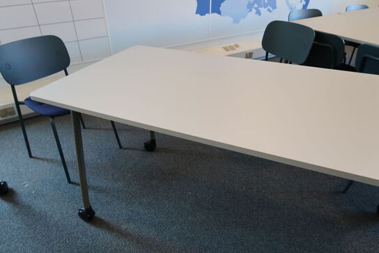 Mødebord FOUR DESIGN Fourfold med 2 stk. stole MATERIA Oscar