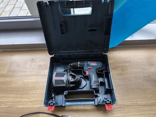 Skruemaskine BOSCH m. batteri og lader