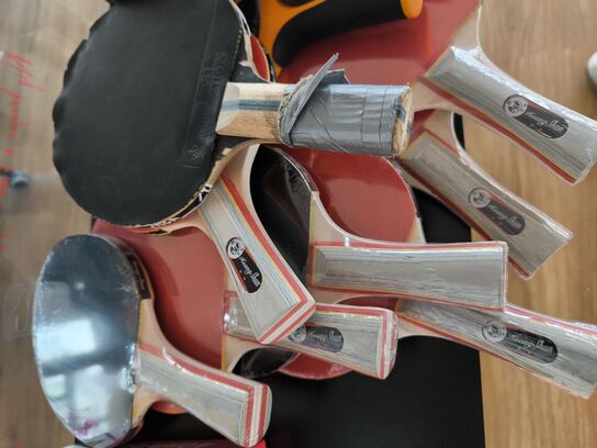 Bordtennis bord STIGA med bat og bolde