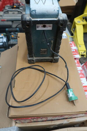 Radio MAKITA BMR 100