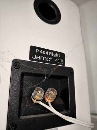 1 sæt. Højttalere JAMO P404