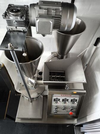 Automatisk baozi maskine