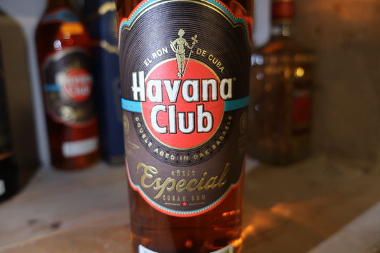 1 flaske rom HAVANA CLUB ESPECIAL