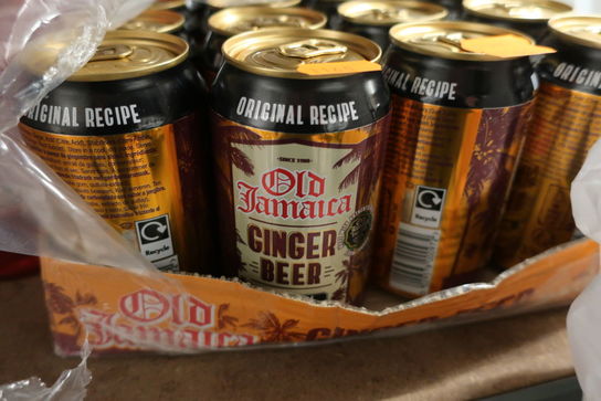 24 dåser ginger beer OLD JAMAICA