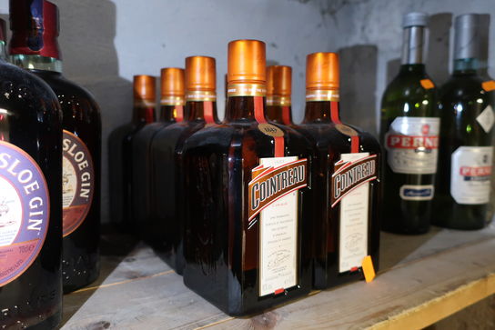 8 flasker spiritus COINTREAU