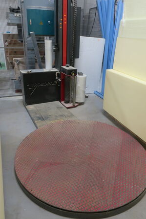 Palleomvikler ROBOPAC 1205 Basic med 3 stk. kasser med plastfolie