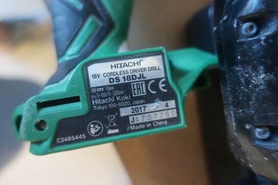 2 stk. akku bore/skruemaskiner HITACHI med 3 stk. batteri og 2 stk. ladere