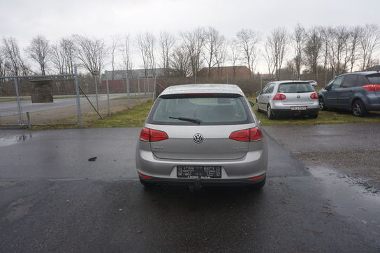 Volkswagen Golf, tidligere reg nr: AU83214