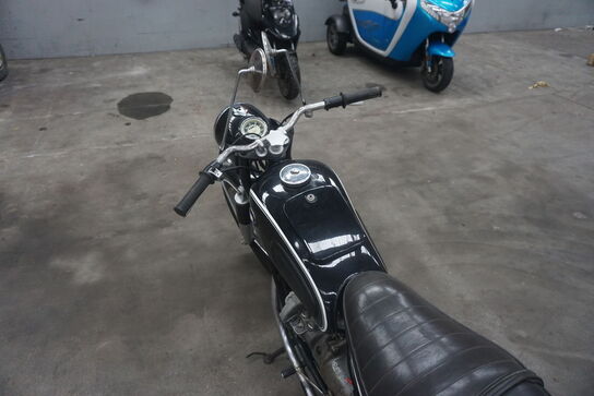 Motorcykel, BMW R 27