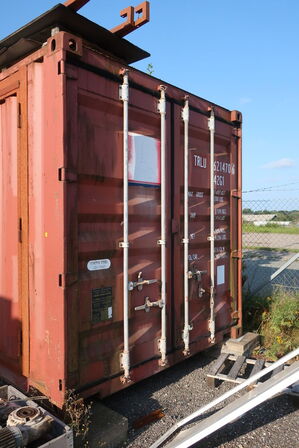 40' container med låger i siden