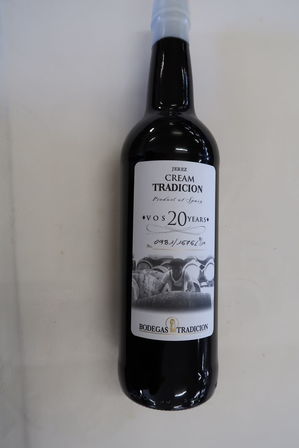 2 fl. Sherry FINO TRADICION og CREAM TRADICION 20 YEARS