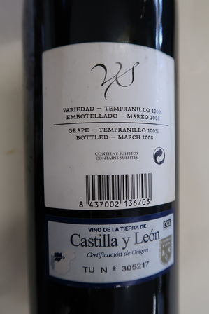 8 fl. Vin bl.a. TERRITORI og I LAGAR