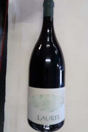 2 fl. Rødvin LAUREL 2018 Magnum