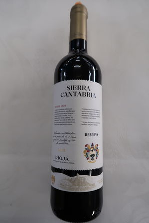 10 fl. Rødvin SIERRA CANTABRIA 2010