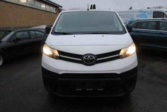 Varebil TOYOTA Proace 2.0D 120HK