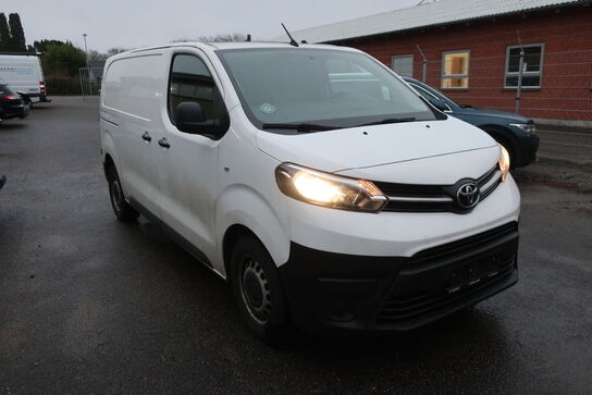 Varebil TOYOTA Proace 2.0D 120HK