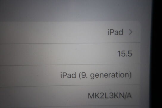 Tablet iPad APPLE 9. Gen 64GB (momsfri)