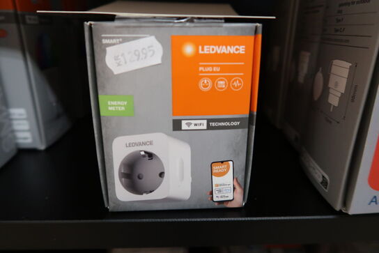 3 stk. LEDVANCE SMART+ Plug RC 10A med energimåler WiFi