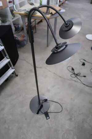 Gulvlampe HALO DESIGN 1123