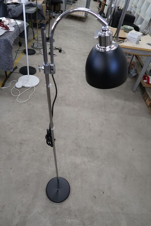 Gulvlampe BELID LIGHTNING