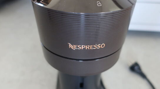 Kaffemaskine NESPRESSO DeLonghi ENV1208W