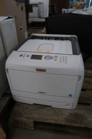 LED Farvelaserprinter OKI C823 (momsfri)