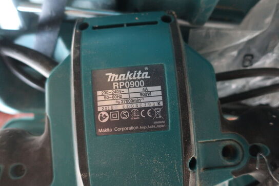 Overfræser MAKITA RP0900