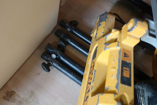 Bordsav DEWALT DW743-DK