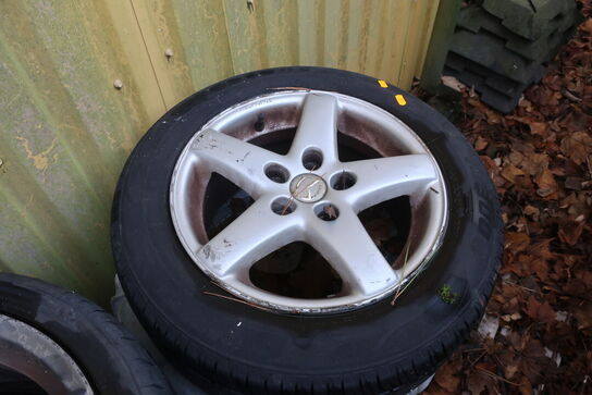 4 stk. fælge 7½x15H2 med dæk FIRESTONE 195/60R15