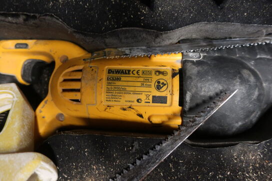 Bajonetsav DEWALT DCS380 samt lader og batteri