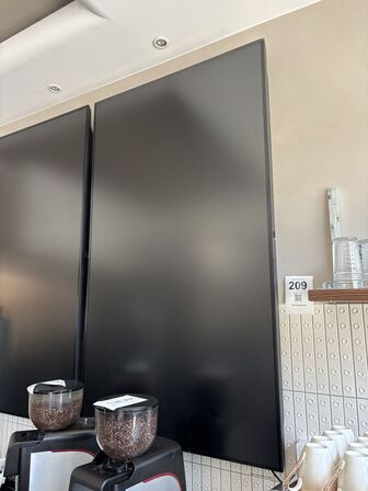 LG 75" 75UH5J-H