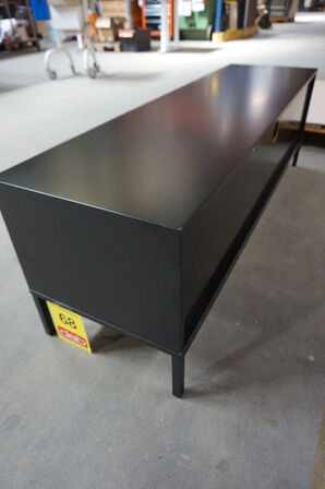 Seaford tv-bord Sort/vild eg B.140 x H.45 x D.40 cm 