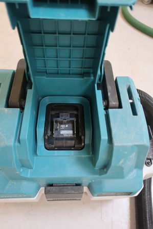 Støvsuger MAKITA DVC750L