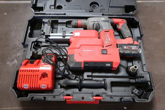 Borehammer og støvsuger MILWAUKEE M18 CHX, M18 CDEX