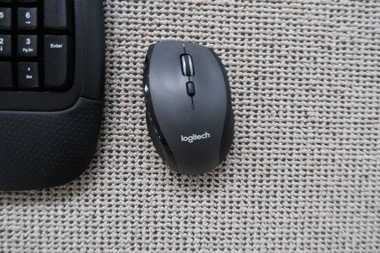 Logitech Wireless Keyboard & mus