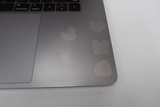 Apple MacBook Pro A1990 i7-9750 15,4"
