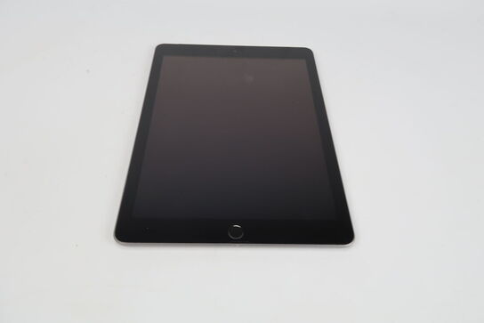 Apple iPad 6th Gen Wi-Fi+Cellular 32 GB
