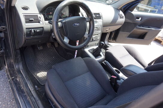 Ford Mondeo 2.0 Benzin Årgang 2004 (momsfri)