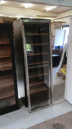 Vinkøleskab WINECOMFORT 180 