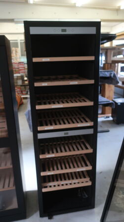 Vinkøleskab WINECOMFORT 180 