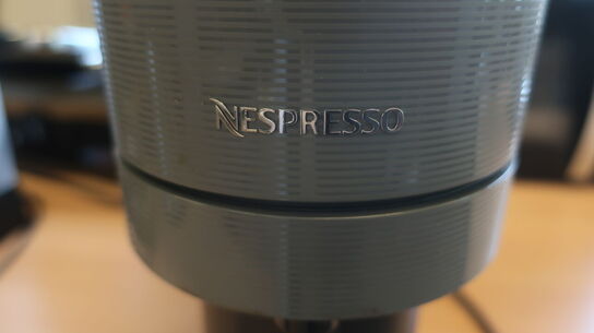 Kaffemaskine NESPRESSO 
