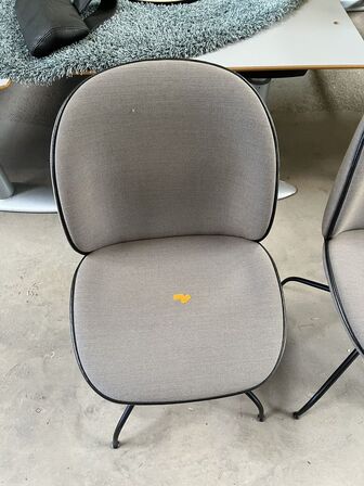 2 stk. konferencestole, GUBI Beetle
