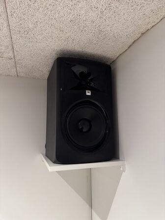 JBL Monitor setup