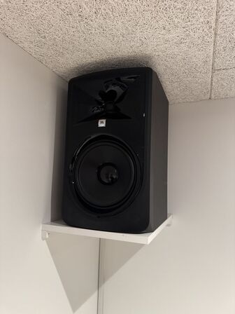 JBL Monitor setup