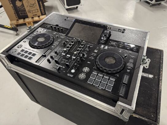 Pioneer XDJ-RX3 inkl. Case it flightcase samt stikpanel