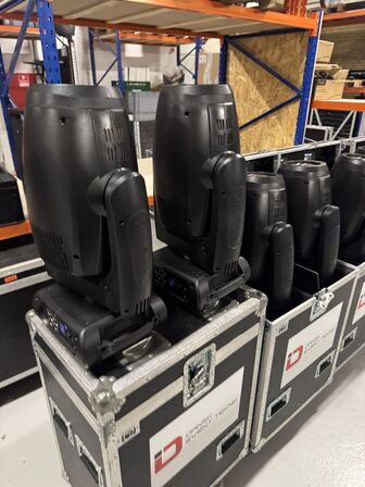 Futurelight PLB-280 Spot/Beam Moving Head