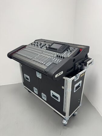 Behringer X32 inkl flipcase