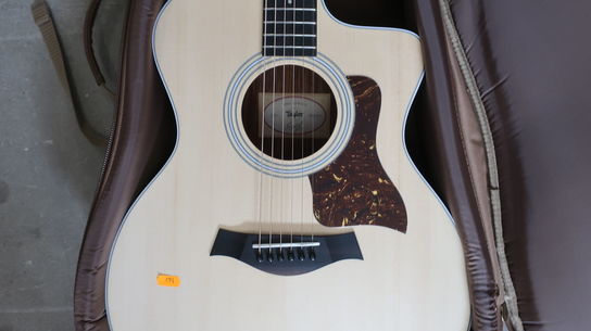 Guitar TAYLOR 214ce