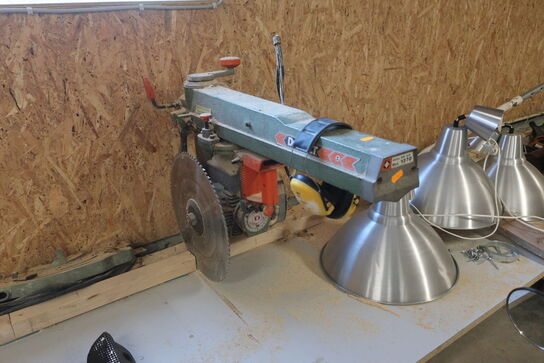 Radial arm saw DEWALT 1370